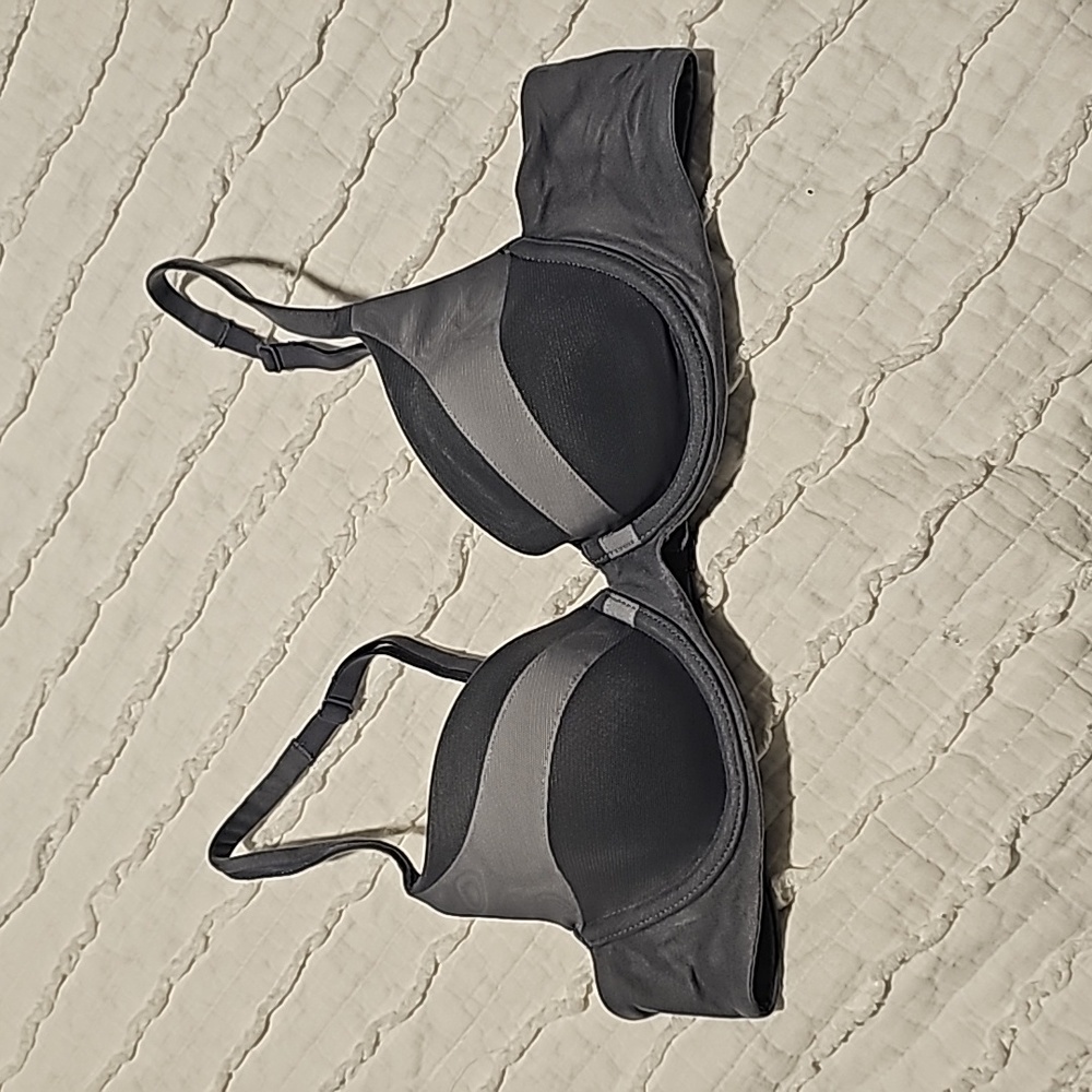Victoria's Secret Body by Victoria Lined/Wired Bra